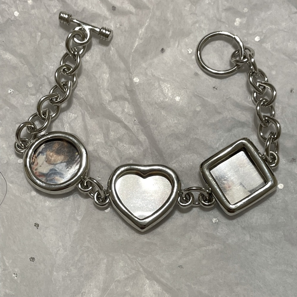 Charm bracelet